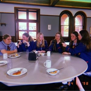 Meet your Posher, Georgia